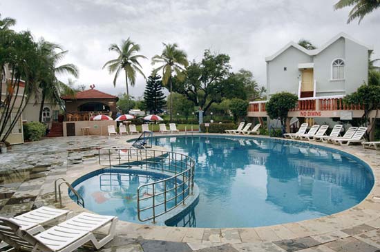 whispering palms beach resort goa